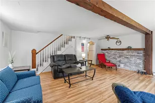 34 Platt St, Bristol, RI 02809 - Photo 7
