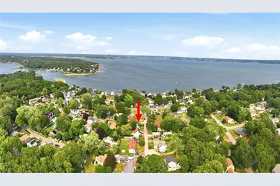 34 Platt Street, Bristol, RI 02809 - Photo 3