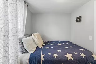 34 Platt St, Bristol, RI 02809 - Photo 27