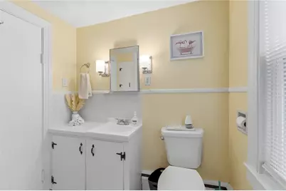 34 Platt Street, Bristol, RI 02809 - Photo 15