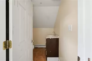 24 Wilson St, Providence, RI 02907 - Photo 29