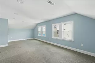24 Wilson St, Providence, RI 02907 - Photo 13