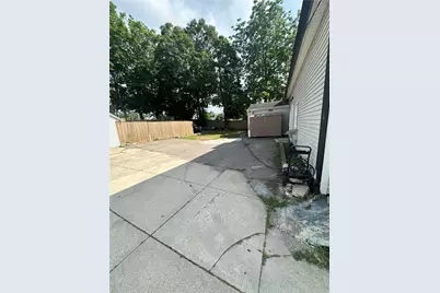 107 Earl Street, West Warwick, RI 02893 - Photo 21