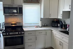 210 Pinecrest Dr, Pawtucket, RI 02861 - Photo 7