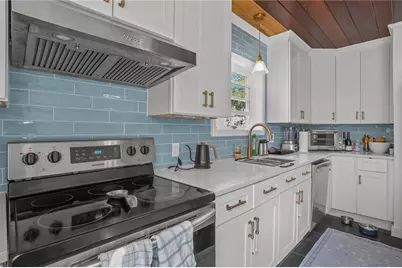 2 Channing Place, Newport, RI 02840 - Photo 7