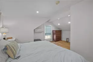 2 Channing Pl, Newport, RI 02840 - Photo 35