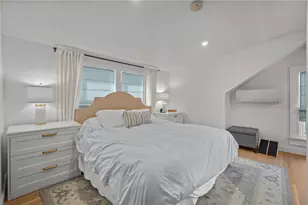2 Channing Pl, Newport, RI 02840 - Photo 31