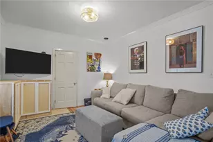 2 Channing Pl, Newport, RI 02840 - Photo 9