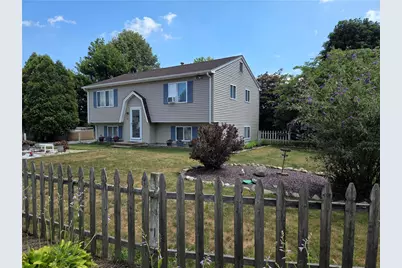 28 Longbow Drive, West Warwick, RI 02893 - Photo 3