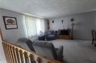 28 Longbow Dr, West Warwick, RI 02893 - Photo 19