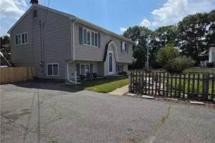 28 Longbow Dr, West Warwick, RI 02893 - Photo 33