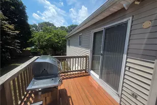 28 Longbow Dr, West Warwick, RI 02893 - Photo 5