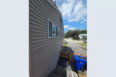 28 Longbow Drive, West Warwick, RI 02893 - Photo 31