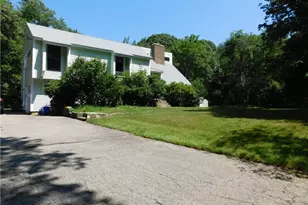 4 Glendale Cir, North Kingstown, RI 02852 - Photo 1