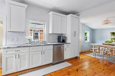 101 Sheldon Street, Cranston, RI 02905 - Photo 17
