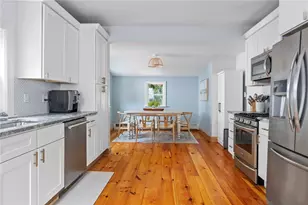 101 Sheldon St, Cranston, RI 02905 - Photo 19