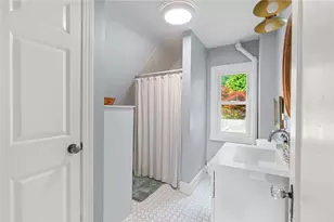 101 Sheldon St, Cranston, RI 02905 - Photo 29