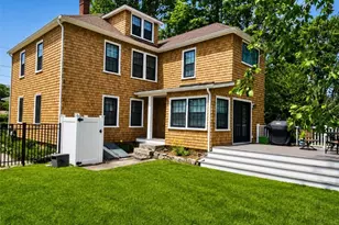 30 Gibson Ave, Narragansett, RI 02882 - Photo 27