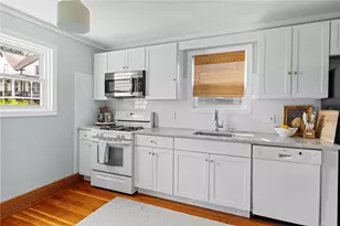 11 Spring Garden St, Warwick, RI 02888 - Photo 19