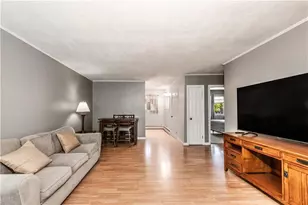 72 W Shore Rd, Warwick, RI 02889 - Photo 5
