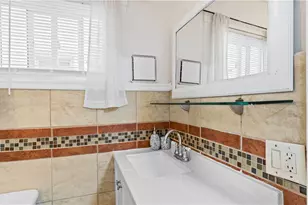 57 Algonquin St, Providence, RI 02907 - Photo 35