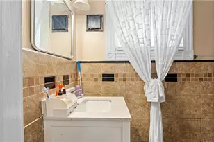 57 Algonquin St, Providence, RI 02907 - Photo 15