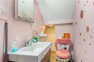 57 Algonquin St, Providence, RI 02907 - Photo 39