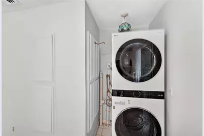 21 Moreland Street, Johnston, RI 02919 - Photo 9