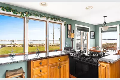 163 Beachwood Drive, Warwick, RI 02818 - Photo 5