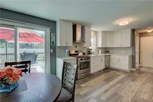 16 Arlington Ave, Warren, RI 02885 - Photo 11