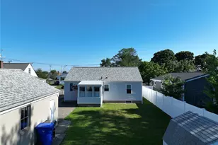 21 Benedict St, Pawtucket, RI 02861 - Photo 37