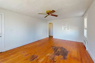 21 Benedict St, Pawtucket, RI 02861 - Photo 7