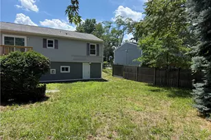 26 Shiloh St, Providence, RI 02904 - Photo 5