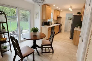 21 Primrose Ln, Johnston, RI 02919 - Photo 13