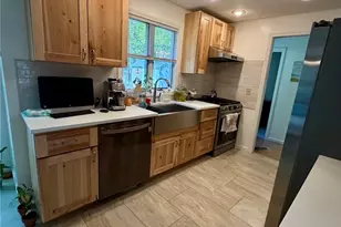 21 Primrose Ln, Johnston, RI 02919 - Photo 11