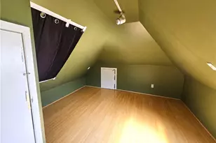 29 Laura St, Providence, RI 02907 - Photo 5