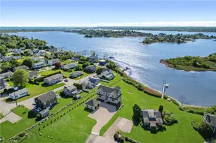 84 Carver Ln, Narragansett, RI 02882 - Photo 11