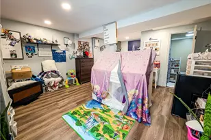 115 Davis Ave, Cranston, RI 02910 - Photo 33