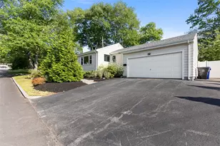 5 Interlocken Rd, East Providence, RI 02914 - Photo 3