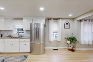 21 Eileen Dr, Coventry, RI 02816 - Photo 13