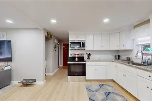 21 Eileen Dr, Coventry, RI 02816 - Photo 11
