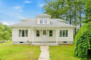 125 Arcadia Rd, Hopkinton, RI 02832 - Photo 1