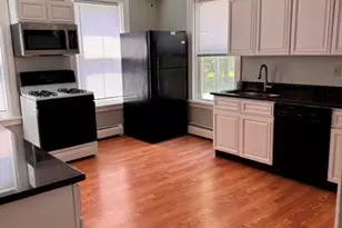 707 Main St, Bristol, RI 02885 - Photo 3