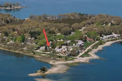 14 Winsor Avenue, North Kingstown, RI 02852 - Photo 1