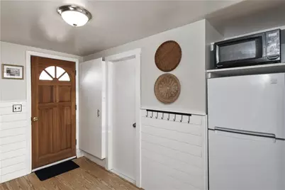 14 Winsor Avenue, North Kingstown, RI 02852 - Photo 21