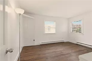38 Harrison Ave, Newport, RI 02840 - Photo 13