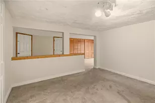 38 Harrison Ave, Newport, RI 02840 - Photo 23