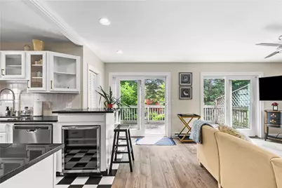 38 Harrison Avenue #2, Newport, RI 02840 - Photo 3