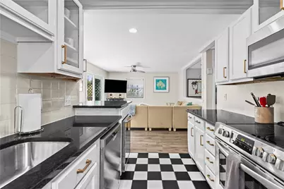 38 Harrison Avenue #2, Newport, RI 02840 - Photo 7