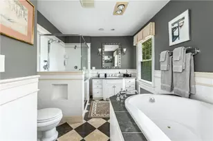 33 Sefton Dr, Cranston, RI 02905 - Photo 27